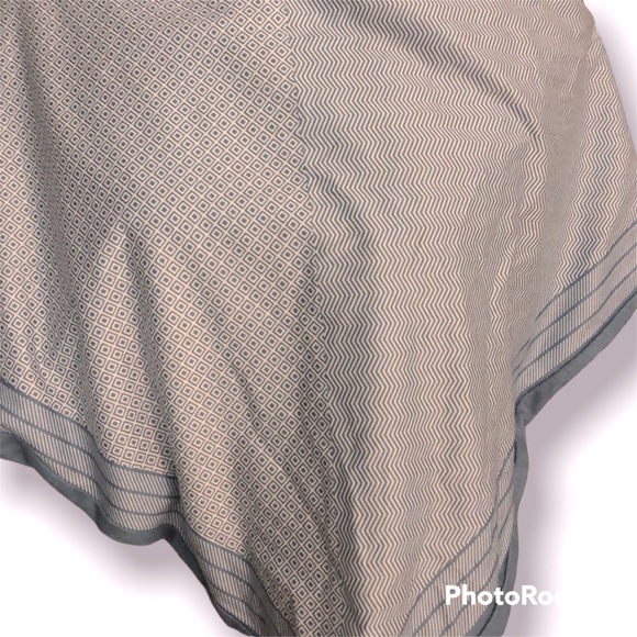 Scarf - Picture 4 of 4